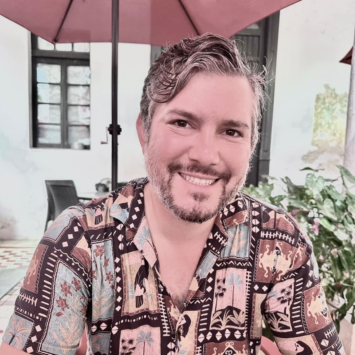 Gabe González